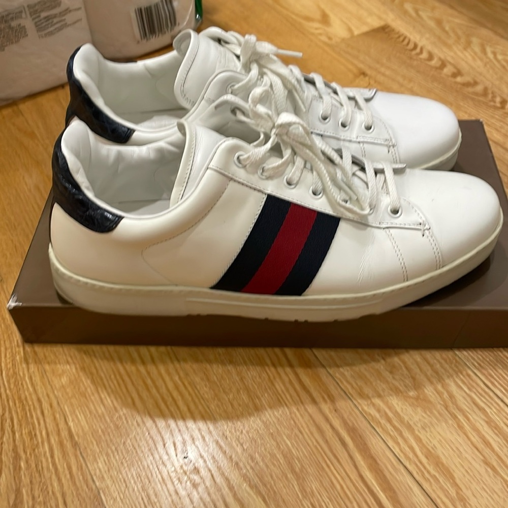 Men’s Gucci sneakers